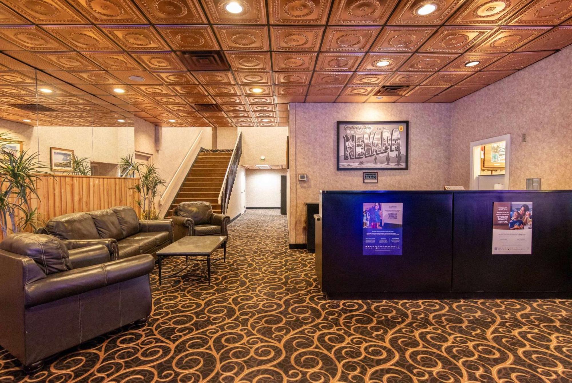 Super 8 By Wyndham Fallon Exterior photo