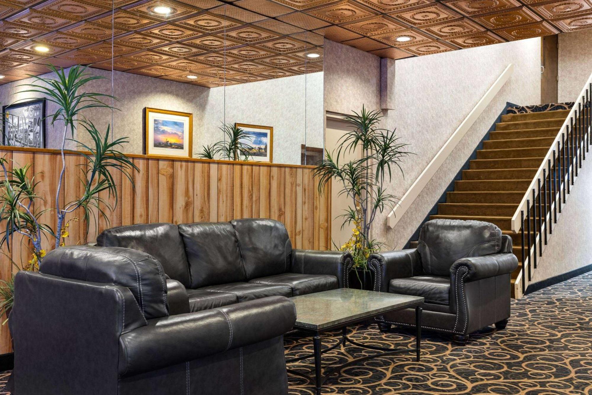 Super 8 By Wyndham Fallon Exterior photo