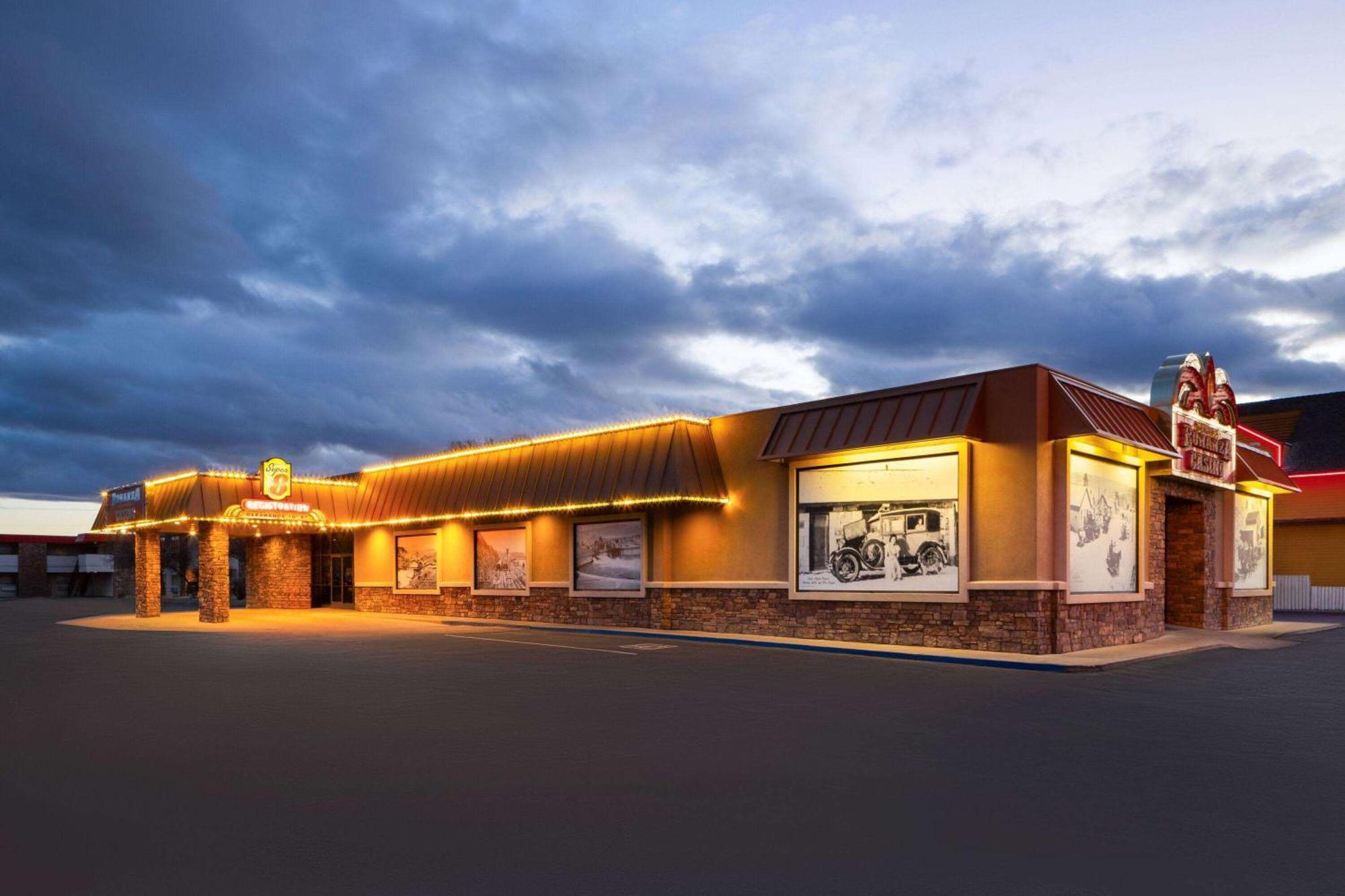 Super 8 By Wyndham Fallon Exterior photo